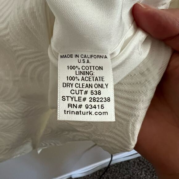 Trina Turk ultra white textured dress, size 0 - Picture 5 of 5